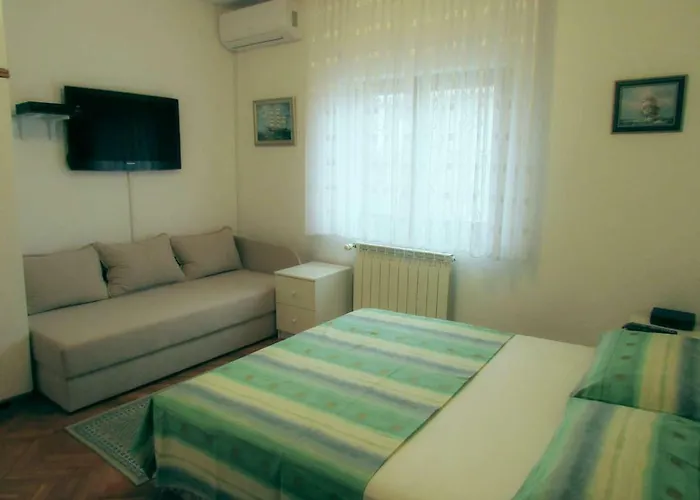 Gostinjska kuća Katarina 4*